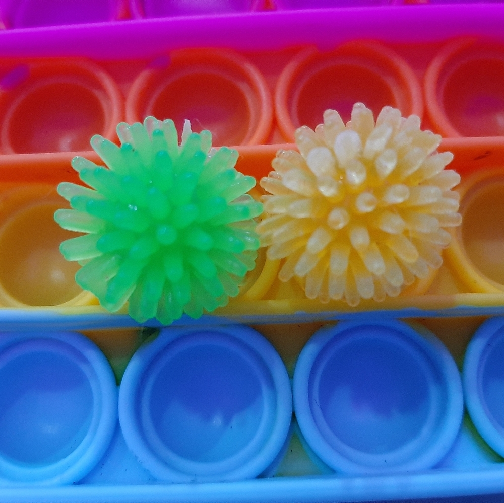 Spikey balls (fidget)
